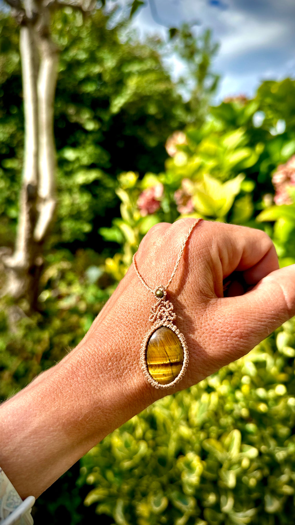 Golden Wild – Tiger Eye Pendant