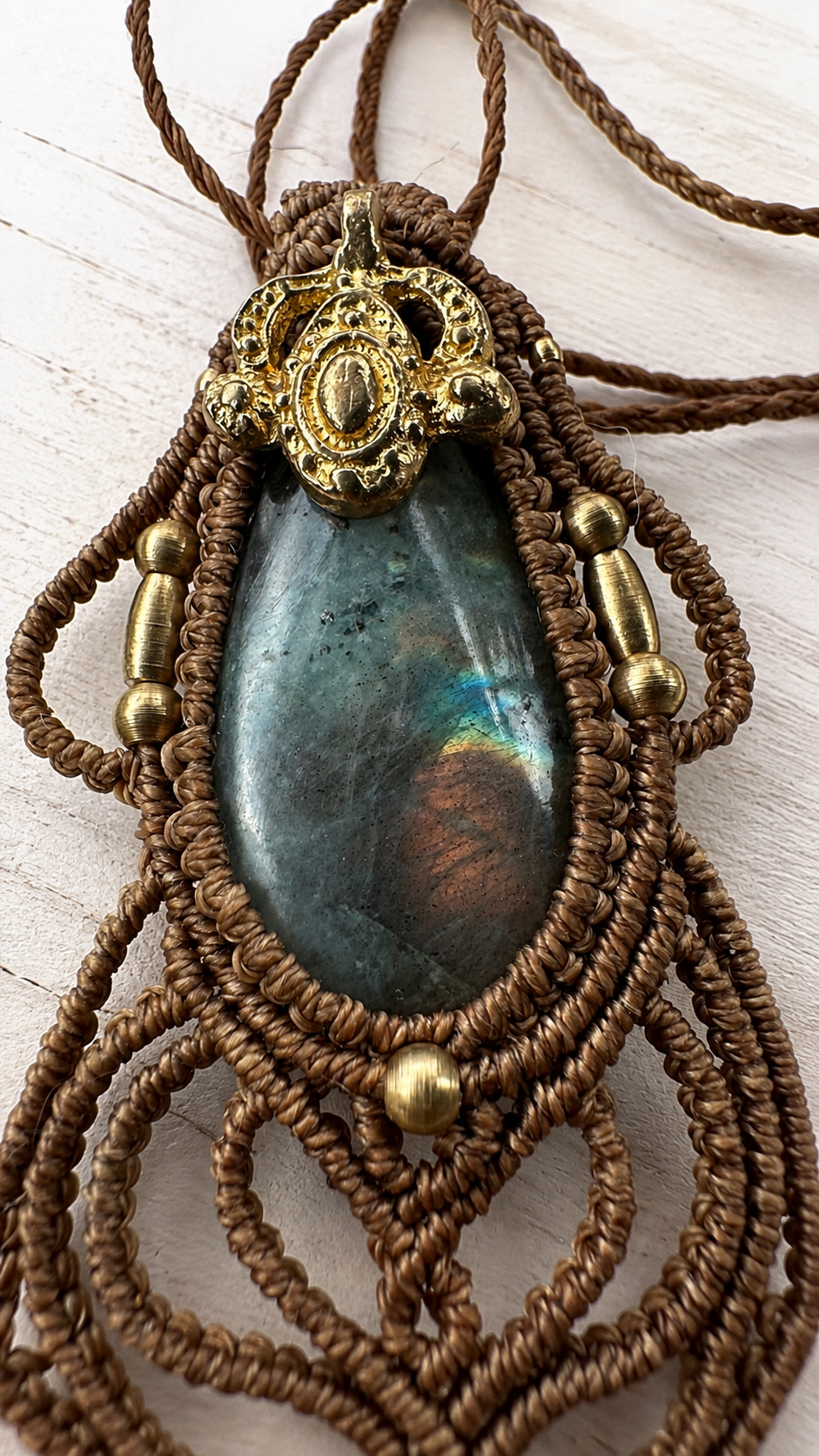 Labradorit Macramé Pendant