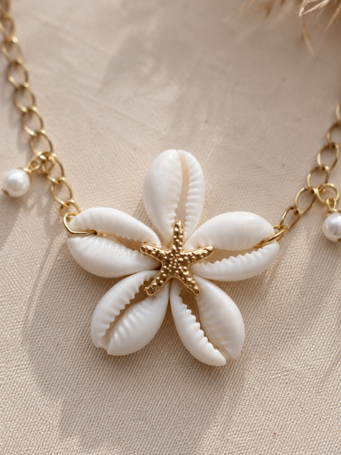 Kauri Blossom Choker
