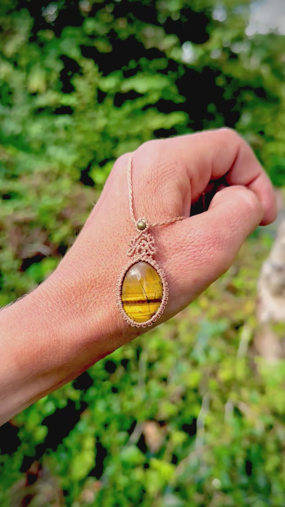Golden Wild – Tiger Eye Pendant
